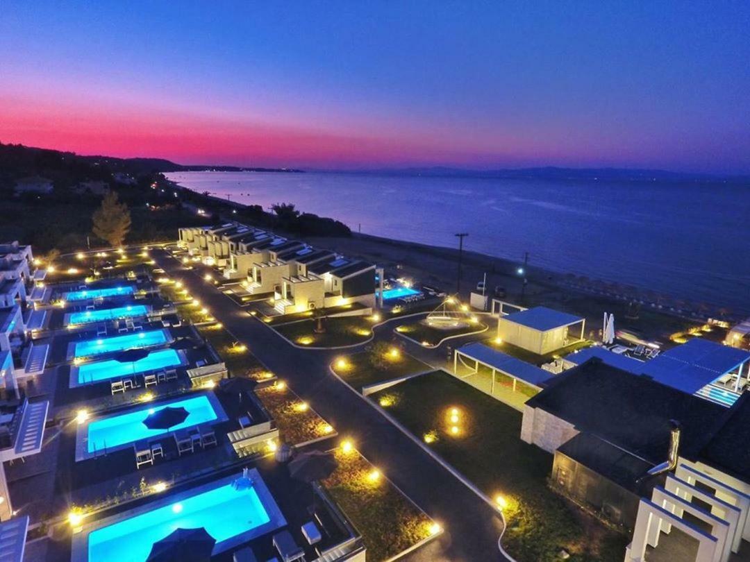 Crystal Villas & Suites Polychrono Exterior foto