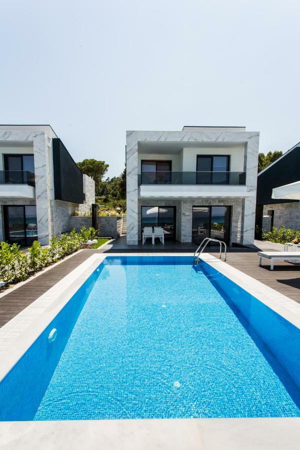 Crystal Villas & Suites Polychrono Exterior foto